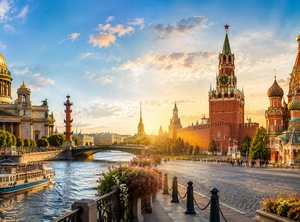 Экскурсионные туры в Санкт-Петербург и Москву