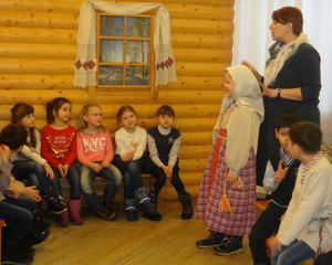 Автобусная экскурсия «Как жили деды в старину» в Этнографический музей